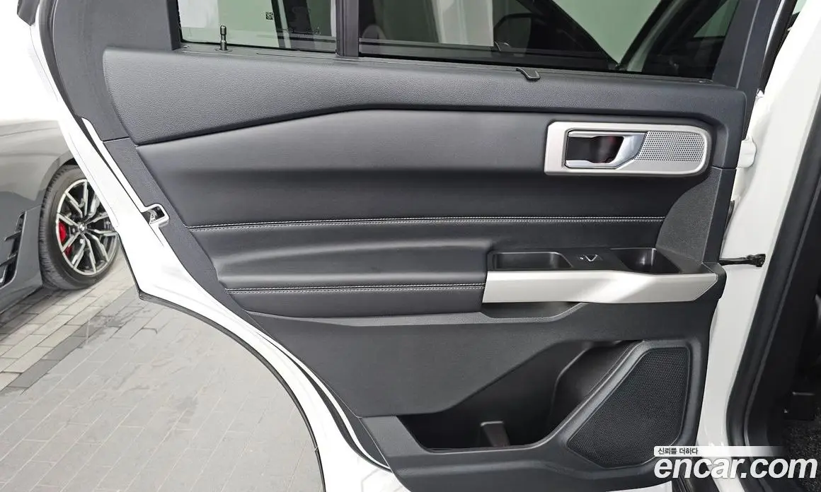 Ford Explorer 2022 3.3 автомат (гидро), фото 15