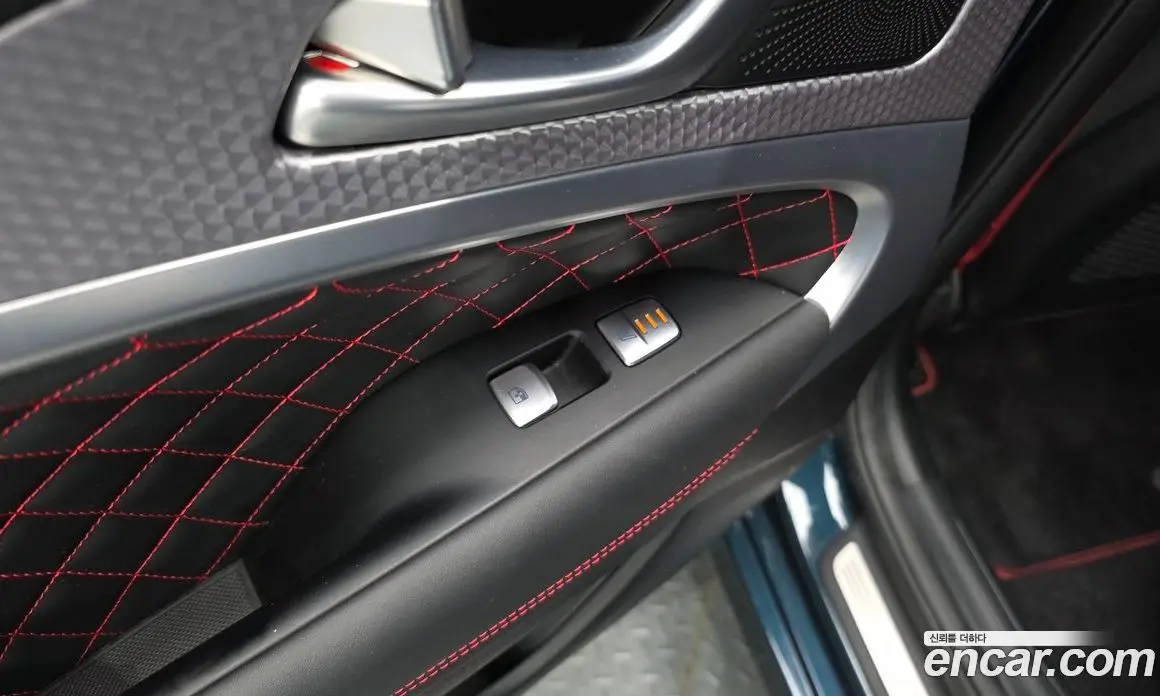 Genesis G70 2022 3.3 автомат (гидро), фото 19