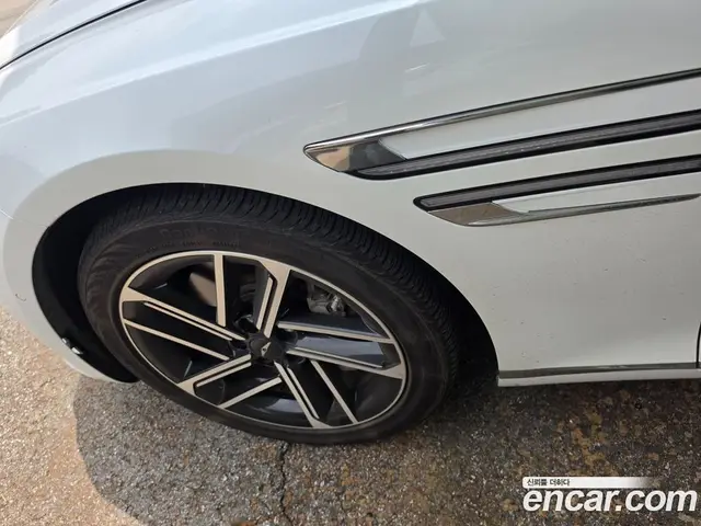 Genesis G80 2024 2.5 автомат (гидро), миниатюра 4