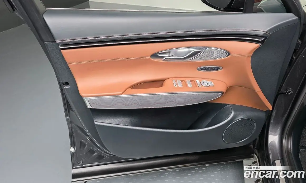 Genesis GV70 2021 2.5 автомат (гидро), фото 14
