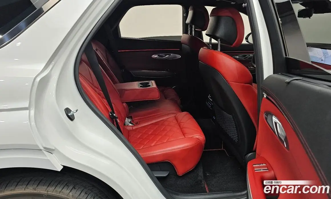 Genesis GV70 2024 3.5 автомат (гидро), фото 17