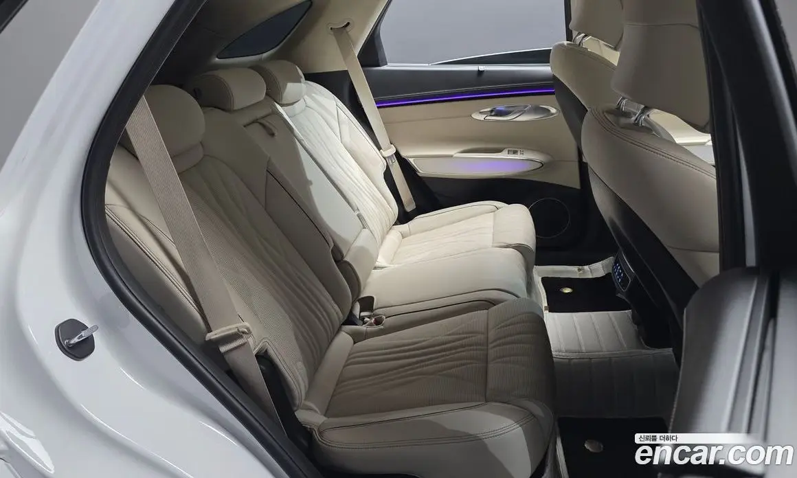 Genesis GV70 2025 2.5 автомат (гидро), фото 17