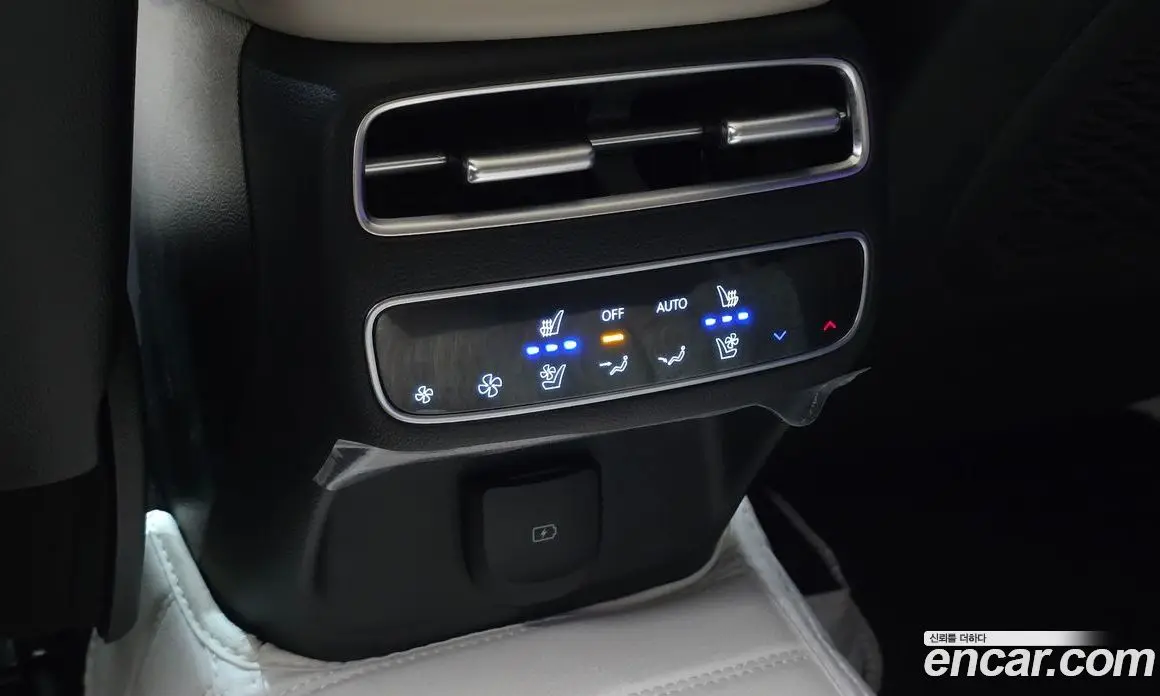 Genesis GV70 2025 2.5 автомат (гидро), фото 25