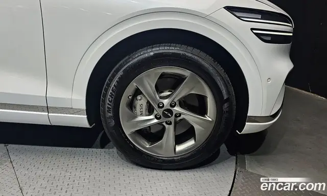 Genesis GV70 2025 2.5 автомат (гидро), миниатюра 7