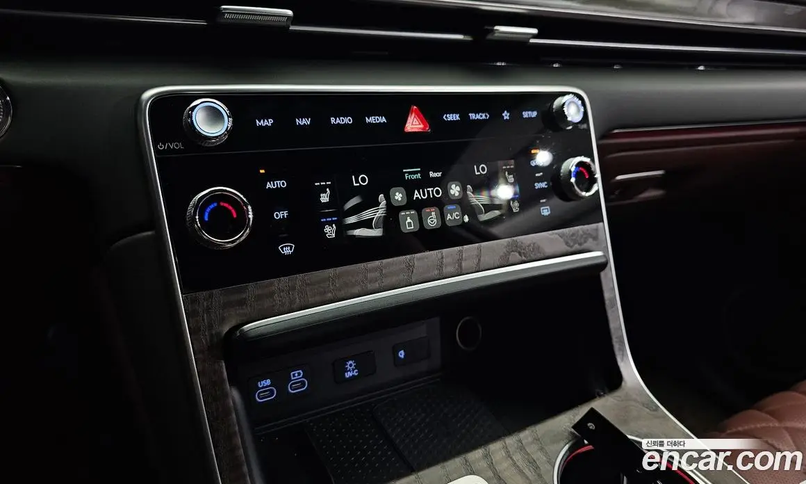Genesis GV80 2024 2.5 автомат (гидро), фото 33