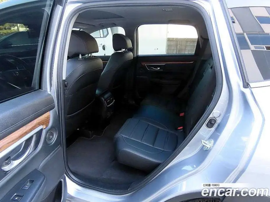 Honda CR-V 2022 1.5 автомат (гидро), фото 12