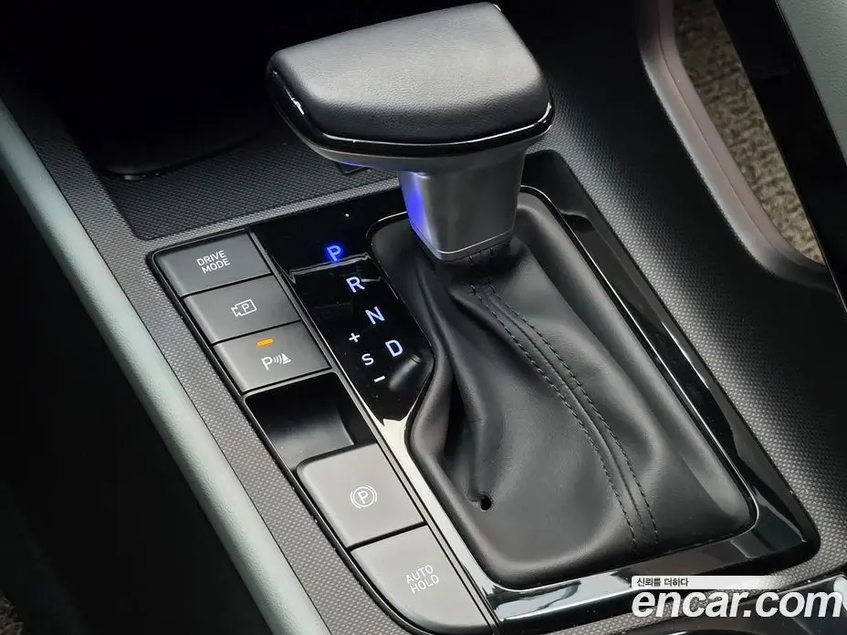 Hyundai Avante 2023 1.6 автомат (гидро), фото 9