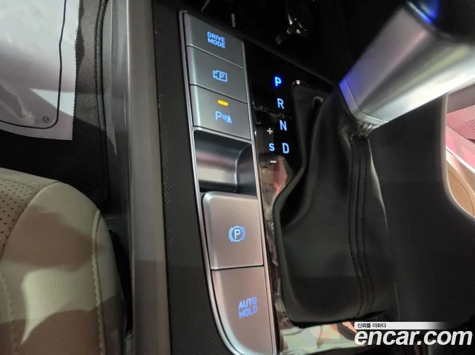 Hyundai Avante 2024 1.6 автомат (гидро), фото 15