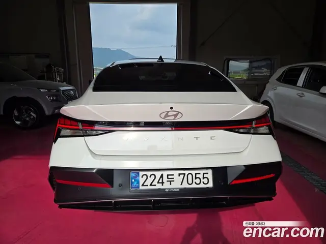 Hyundai Avante 2024 1.6 автомат (гидро), миниатюра 4