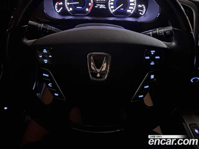 Hyundai Equus 2012 3.8 автомат (гидро), миниатюра 9
