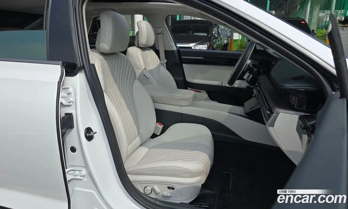 Hyundai Grandeur 2025 1.6 автомат (гидро), фото 17