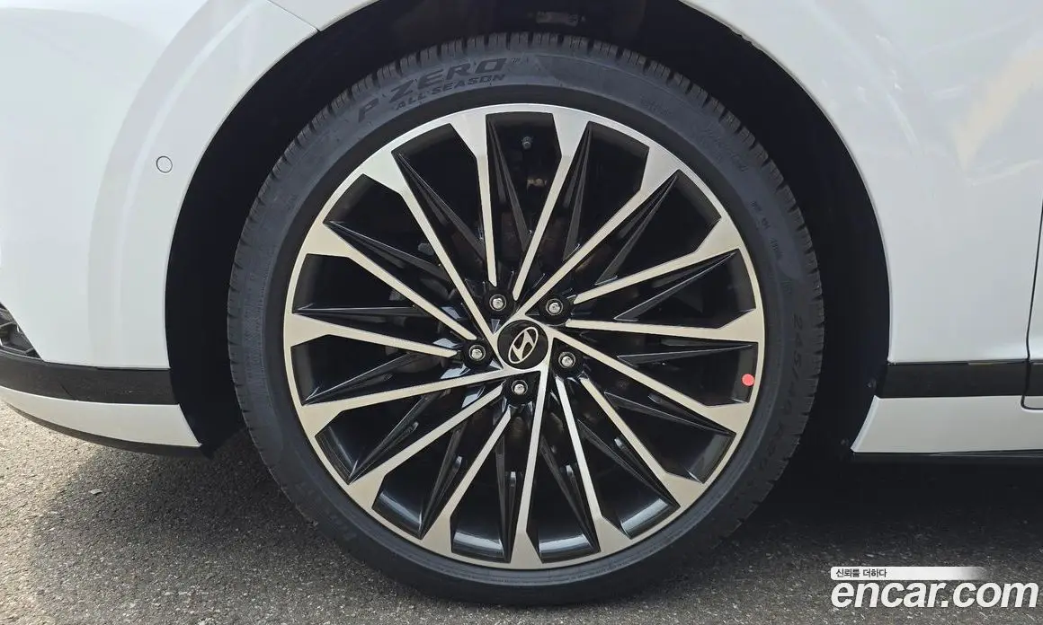 Hyundai Grandeur 2025 1.6 автомат (гидро), фото 5