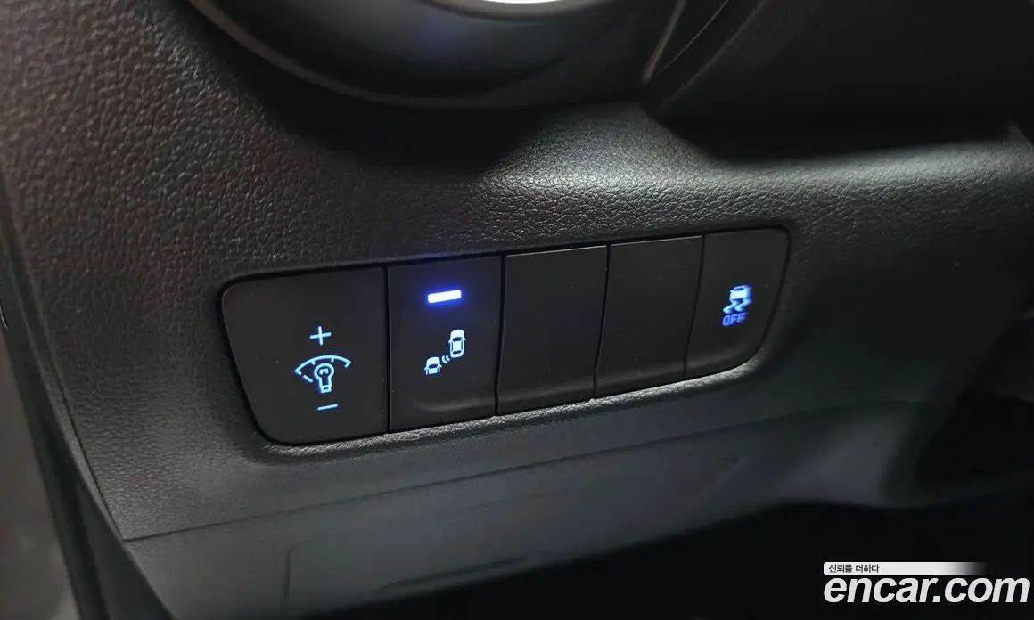 Hyundai Kona 2018 1.6 автомат (гидро), фото 19