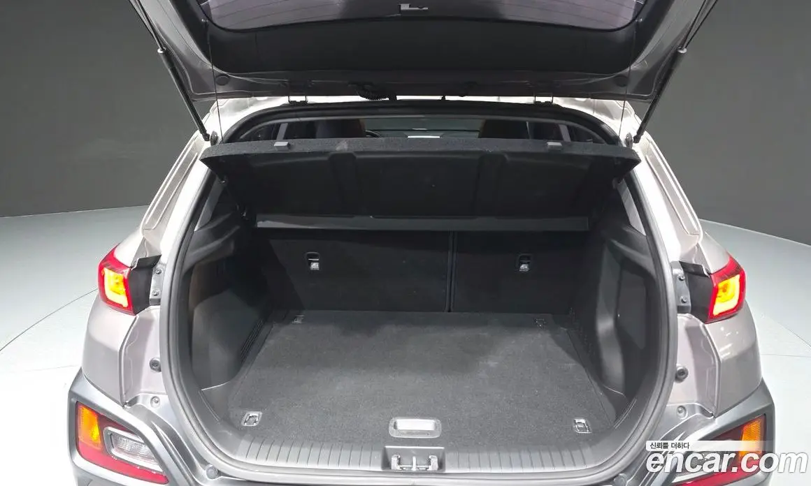Hyundai Kona 2018 1.6 автомат (гидро), фото 20