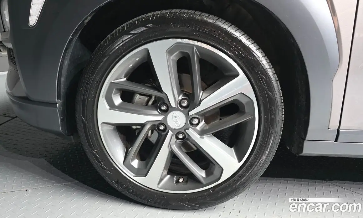 Hyundai Kona 2018 1.6 автомат (гидро), фото 5