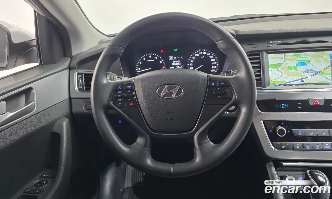 Hyundai Sonata 2016 2.0 автомат (гидро), фото 14