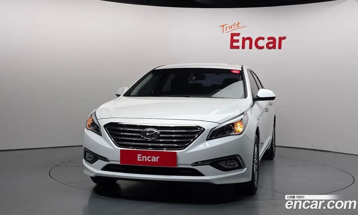Hyundai Sonata 2016 2.0 автомат (гидро), фото 3