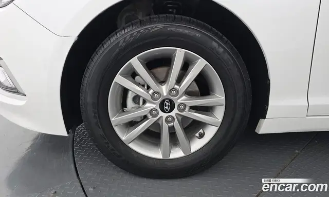 Hyundai Sonata 2016 2.0 автомат (гидро), миниатюра 5