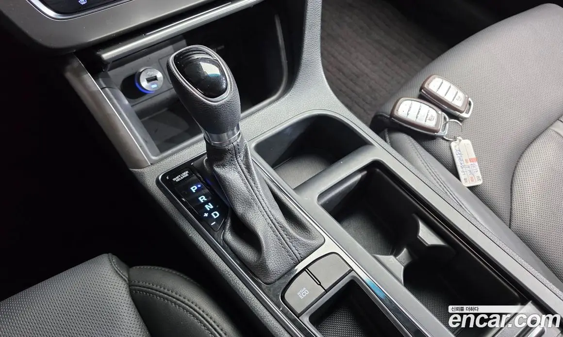 Hyundai Sonata 2016 2.0 автомат (гидро), фото 9