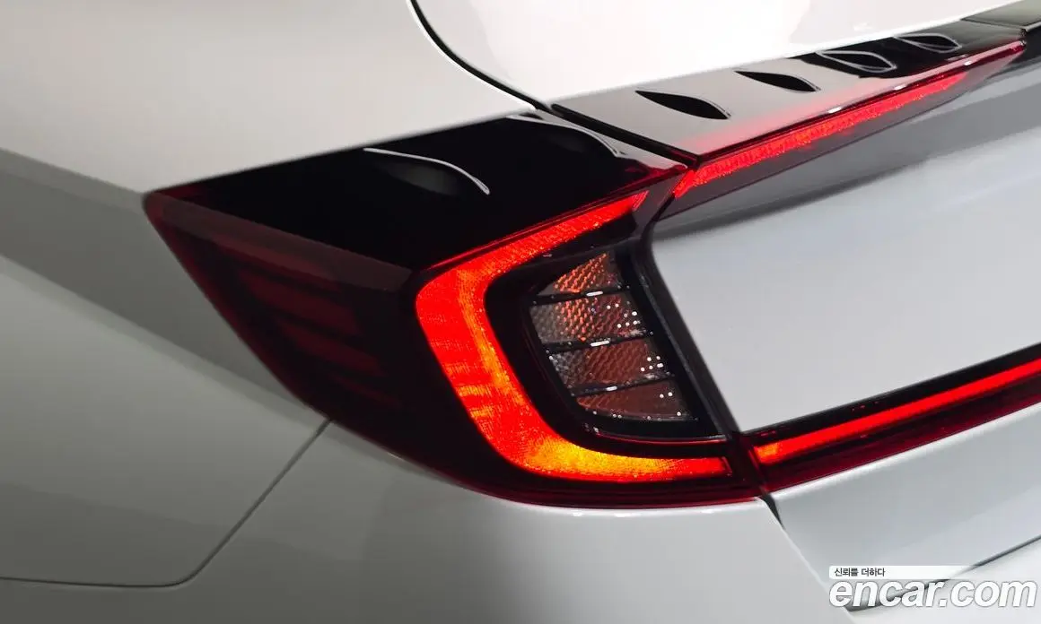 Hyundai Sonata 2019 2.0 автомат (гидро), фото 9