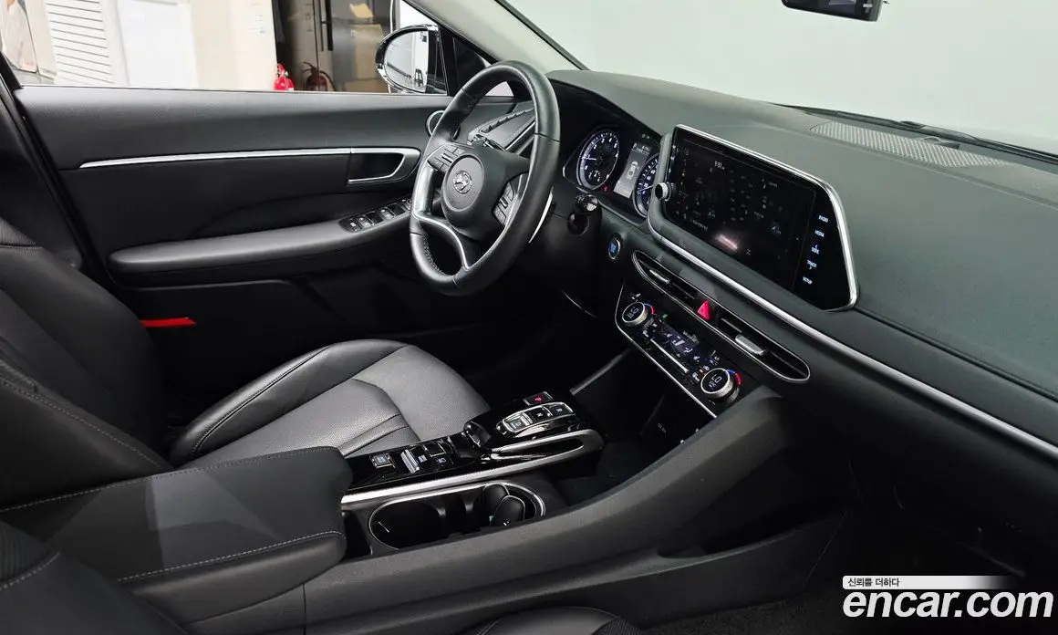 Hyundai Sonata 2022 2.0 автомат (гидро), фото 28
