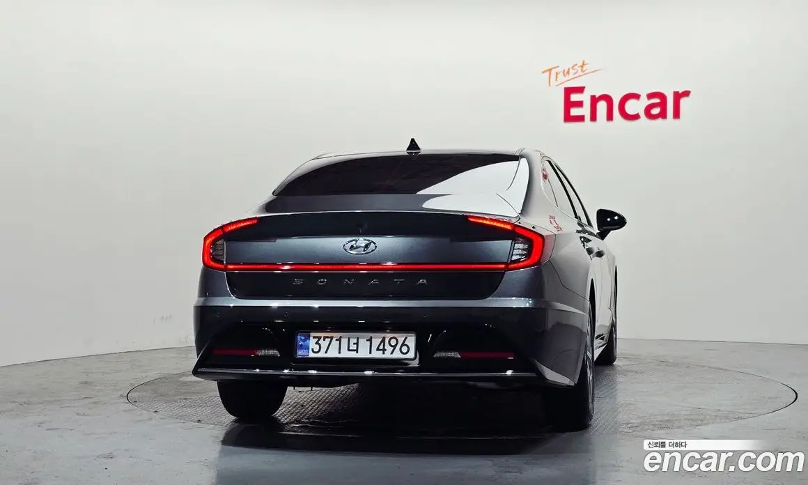 Hyundai Sonata 2022 2.0 автомат (гидро), фото 4