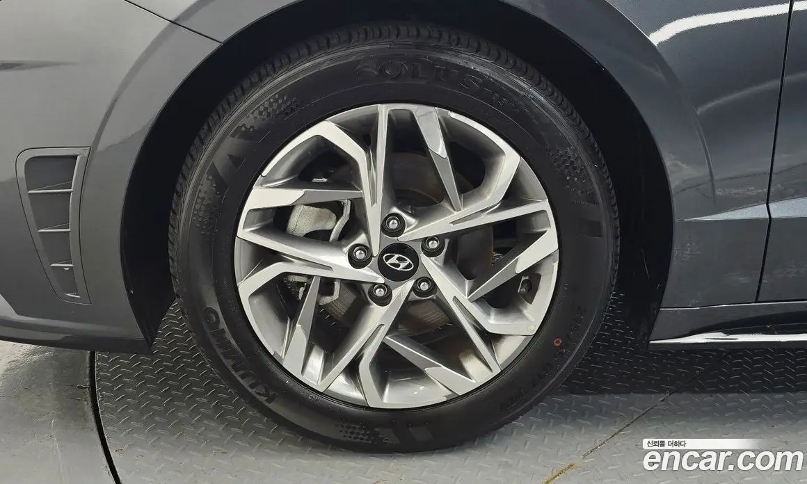 Hyundai Sonata 2022 2.0 автомат (гидро), фото 5