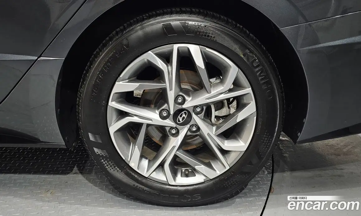 Hyundai Sonata 2022 2.0 автомат (гидро), фото 7