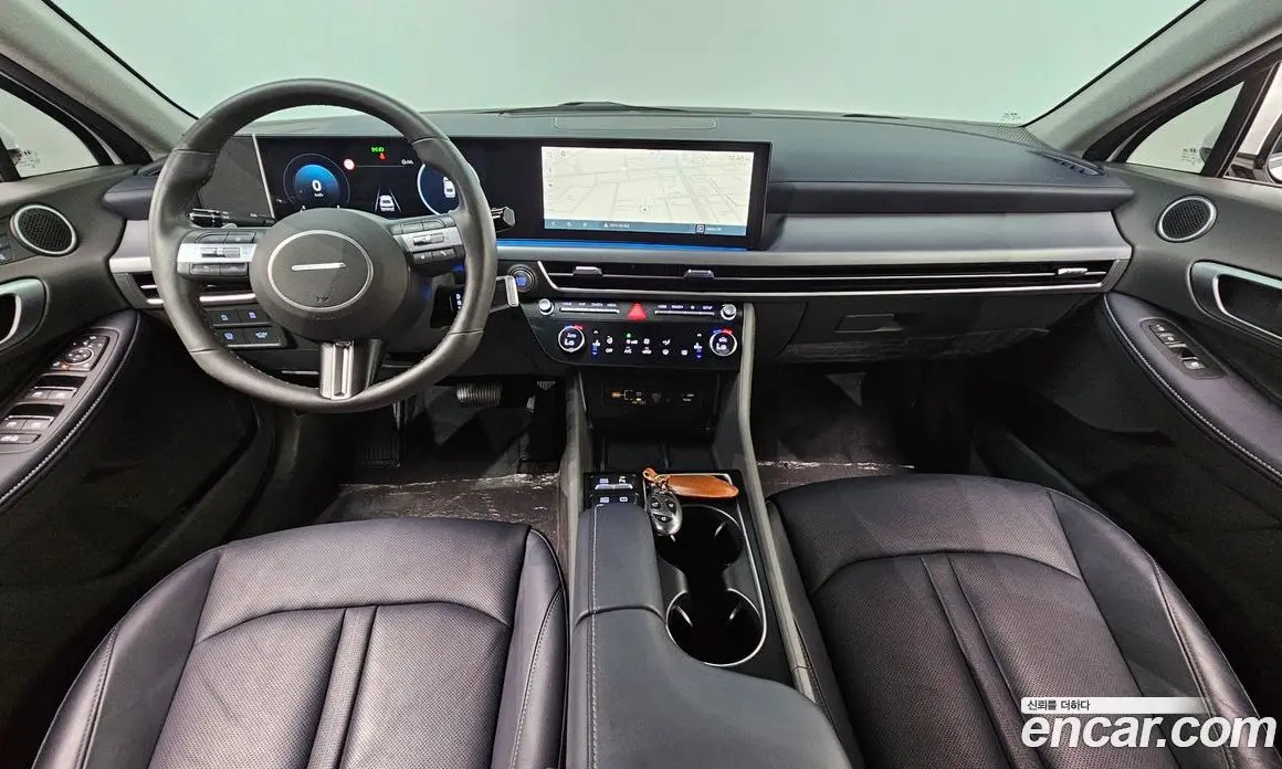 Hyundai Sonata 2023 1.6 автомат (гидро), фото 10