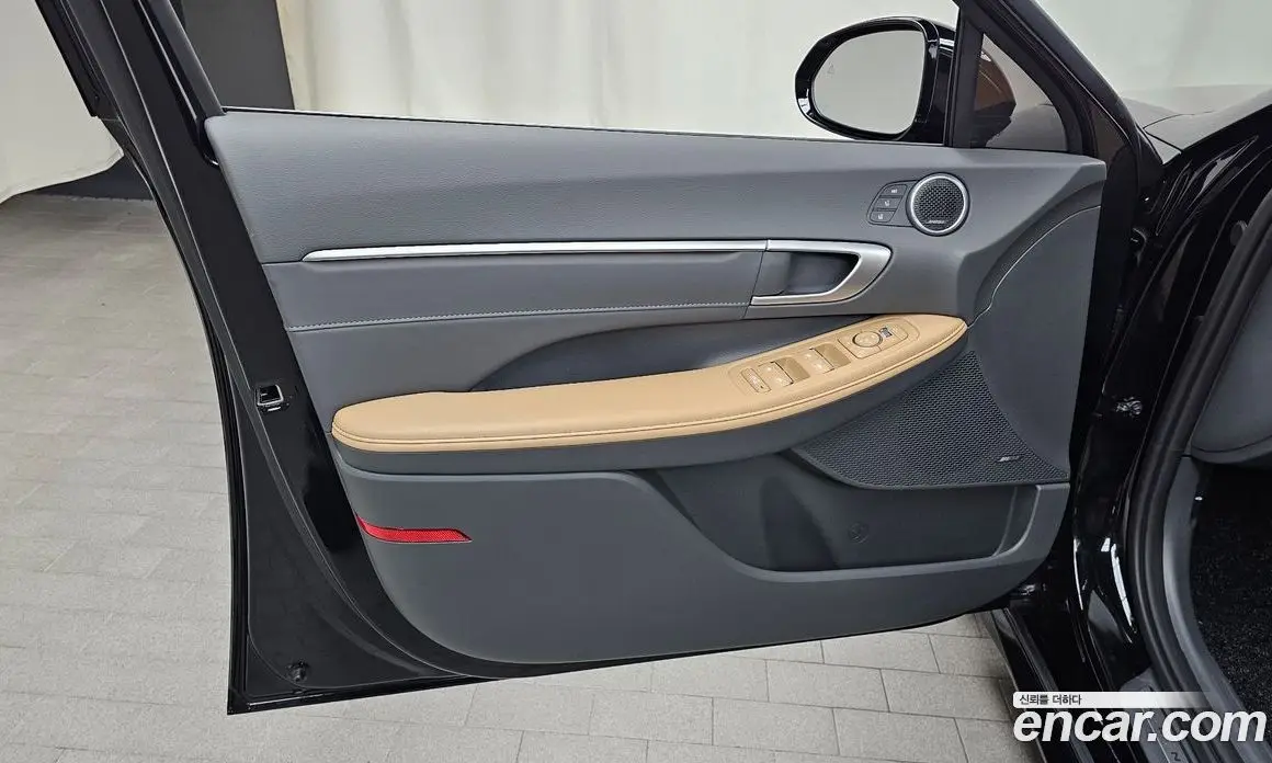 Hyundai Sonata 2025 1.6 автомат (гидро), фото 13