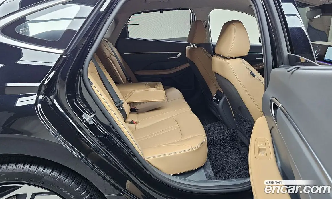 Hyundai Sonata 2025 1.6 автомат (гидро), фото 16