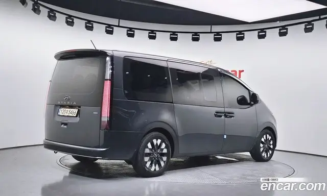 Hyundai Staria 2021 2.2 автомат (гидро), миниатюра 2
