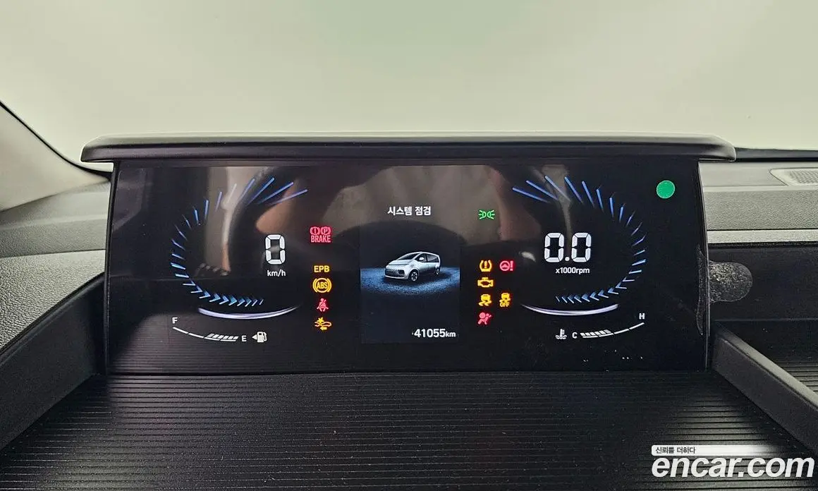 Hyundai Staria 2021 2.2 автомат (гидро), фото 11