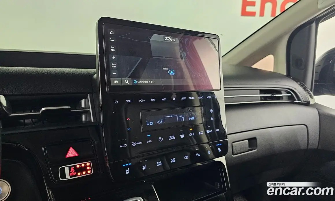 Hyundai Staria 2021 2.2 автомат (гидро), фото 19