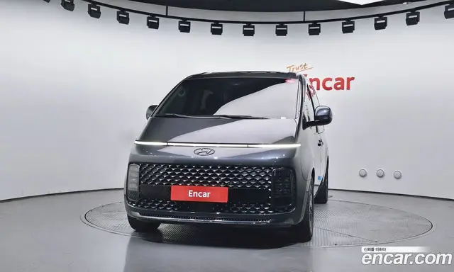 Hyundai Staria 2021 2.2 автомат (гидро), миниатюра 3