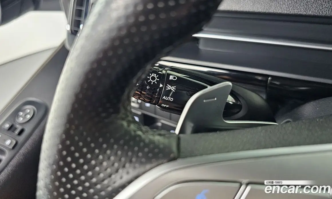 Hyundai Staria 2021 2.2 автомат (гидро), фото 29
