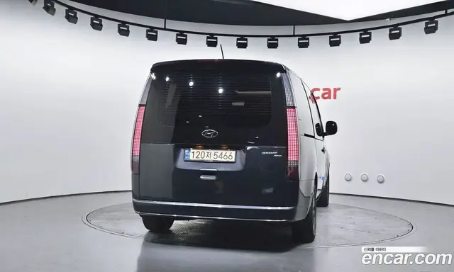 Hyundai Staria 2021 2.2 автомат (гидро), миниатюра 4