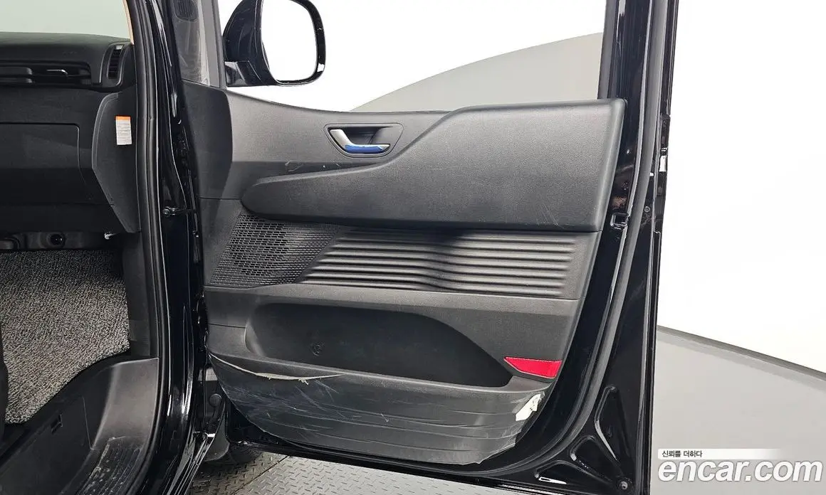 Hyundai Staria 2025 1.6 автомат (гидро), фото 14