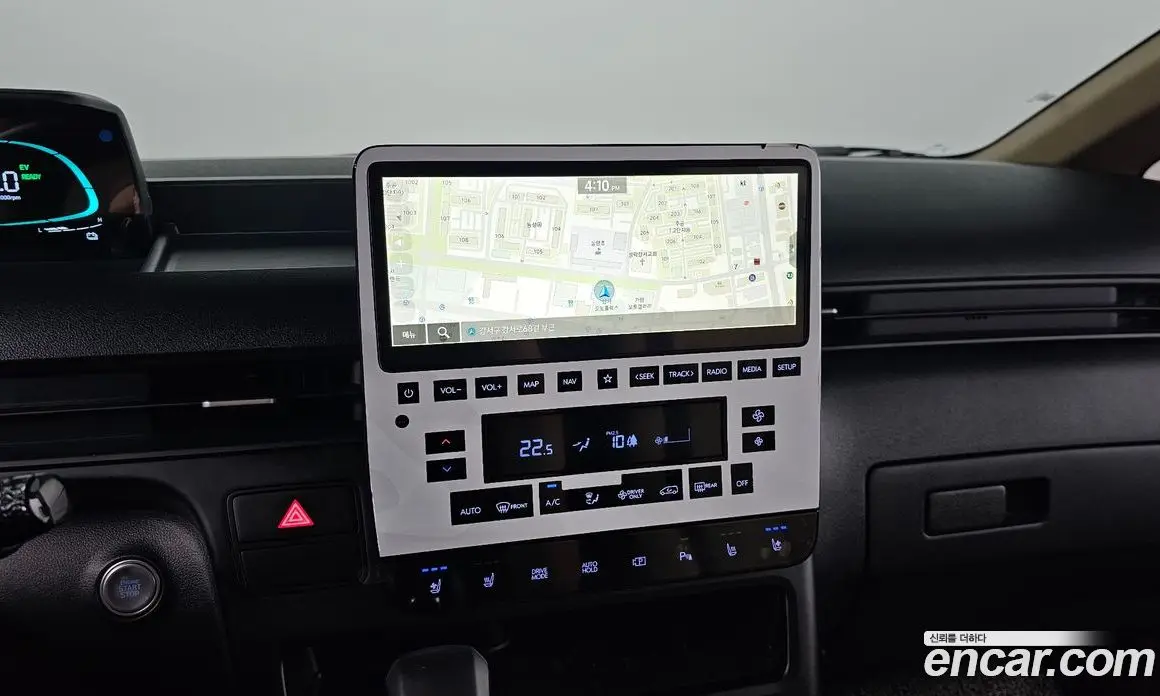 Hyundai Staria 2025 1.6 автомат (гидро), фото 23