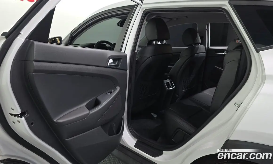 Hyundai Tucson 2019 1.6 автомат (гидро), фото 16