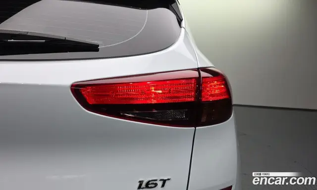 Hyundai Tucson 2019 1.6 автомат (гидро), миниатюра 9