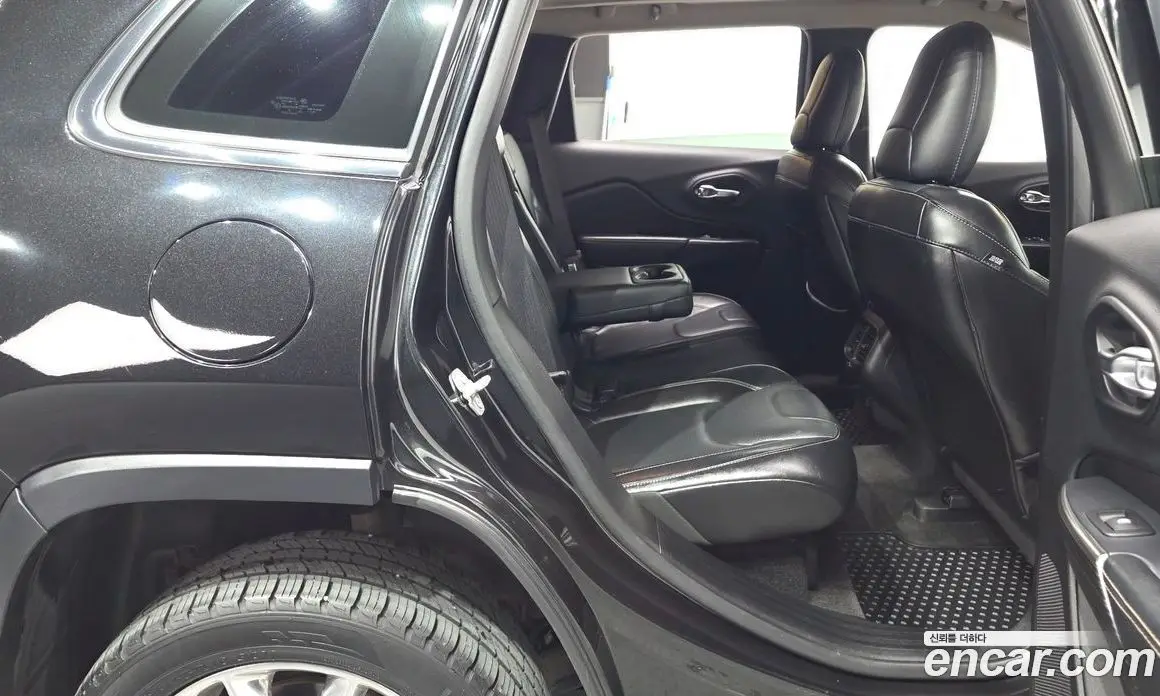 Jeep Cherokee 2015 2.0 автомат (гидро), фото 12