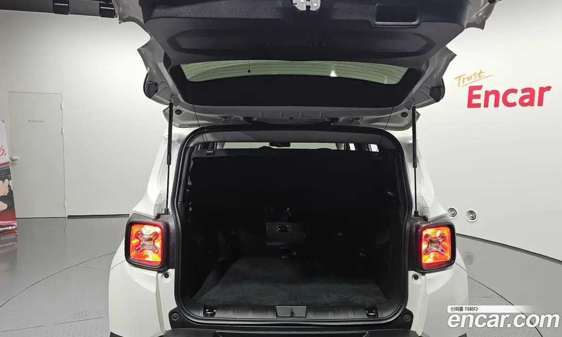 Jeep Renegade 2022 1.3 автомат (гидро), фото 26