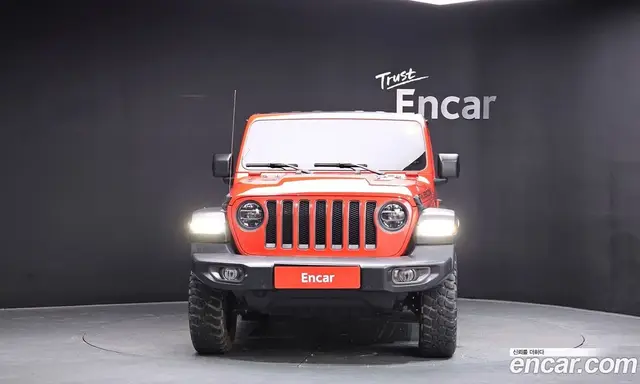 Jeep Wrangler 2020 2.0 автомат (гидро), миниатюра 3