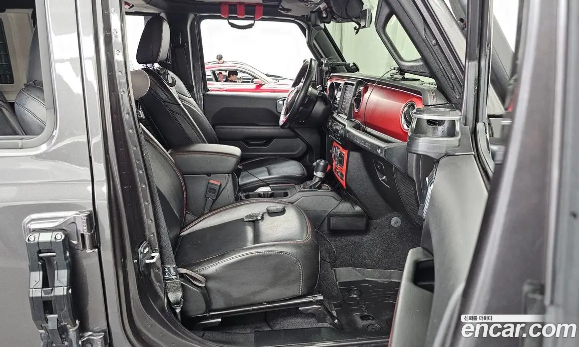 Jeep Wrangler 2021 2.0 автомат (гидро), фото 17