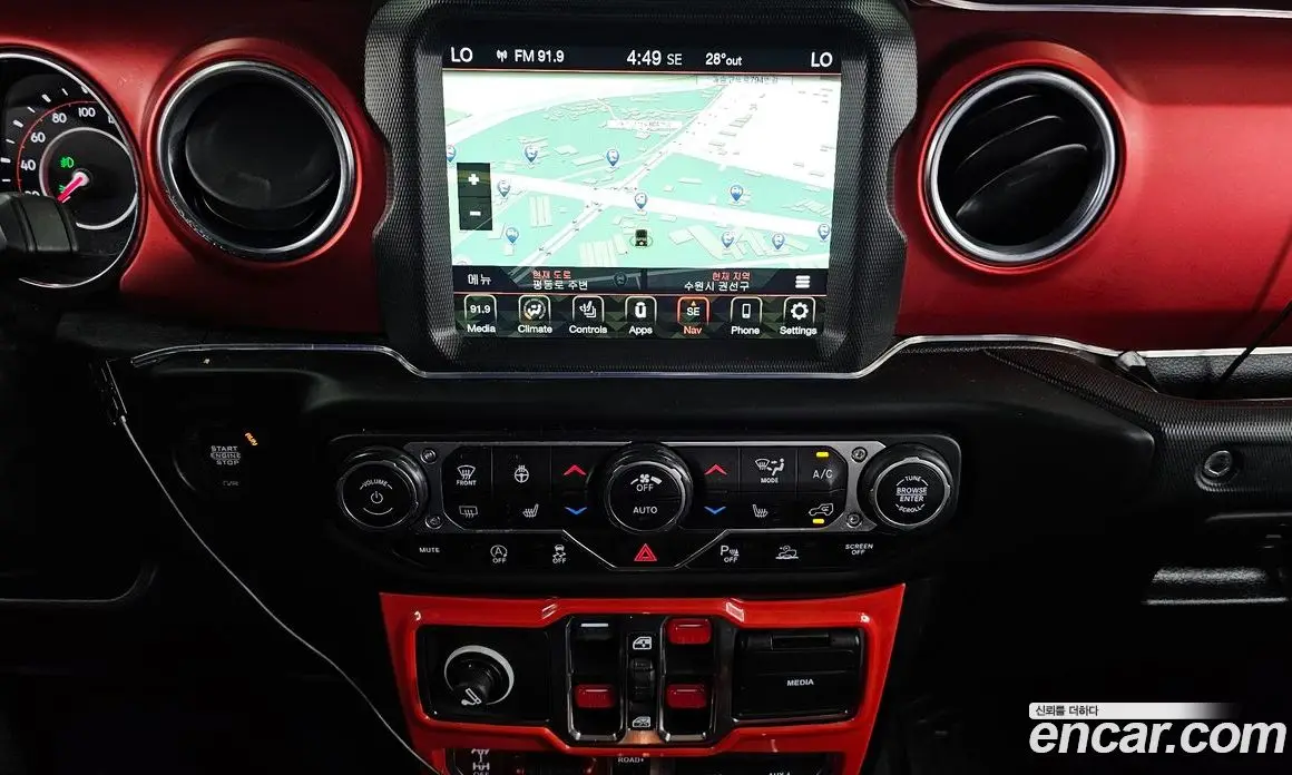 Jeep Wrangler 2021 2.0 автомат (гидро), фото 20