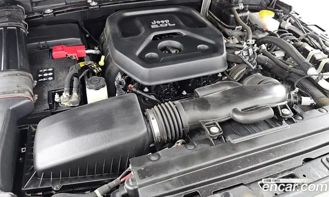 Jeep Wrangler 2021 2.0 автомат (гидро), миниатюра 6