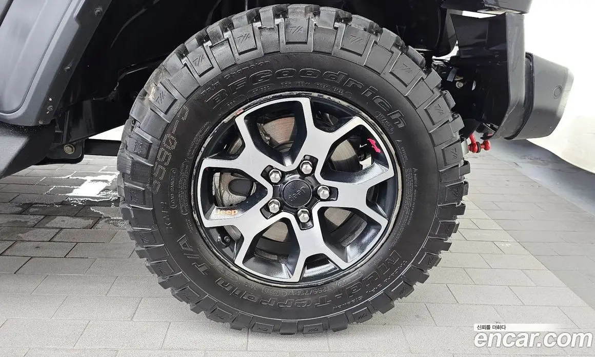 Jeep Wrangler 2021 2.0 автомат (гидро), фото 7