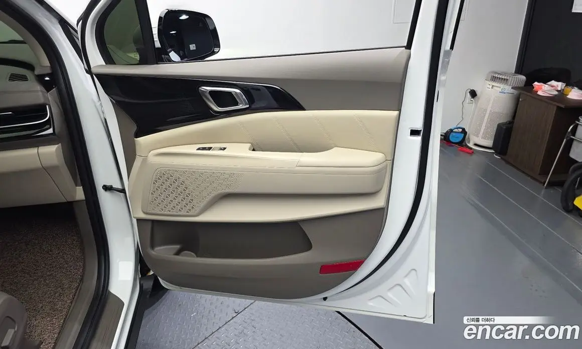Kia Carnival 2024 3.5 автомат (гидро), фото 15