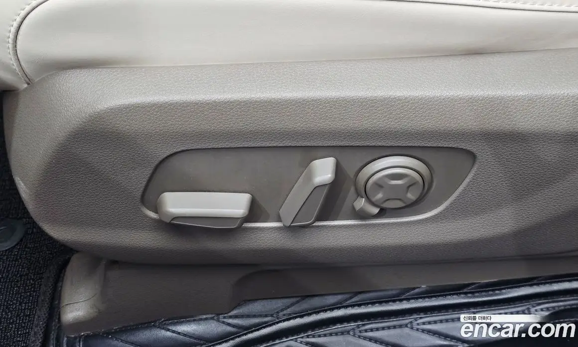 Kia Carnival 2024 3.5 автомат (гидро), фото 34